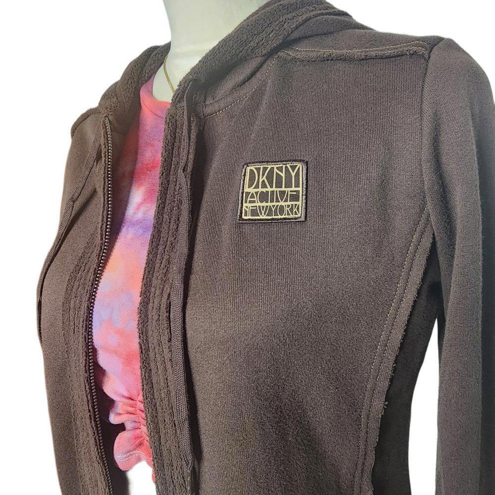 DKNY, Y2k. brown zip up hoodie. size medium